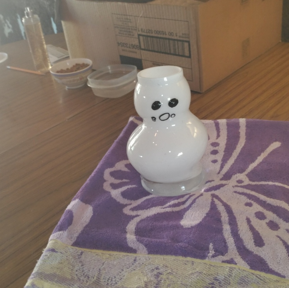 Ghost vase